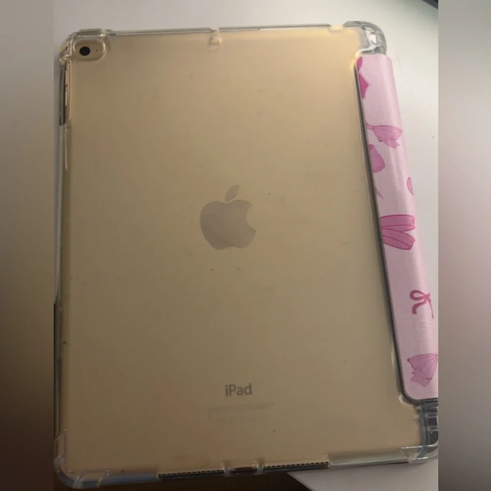 Apple Tablet: Rose Gold